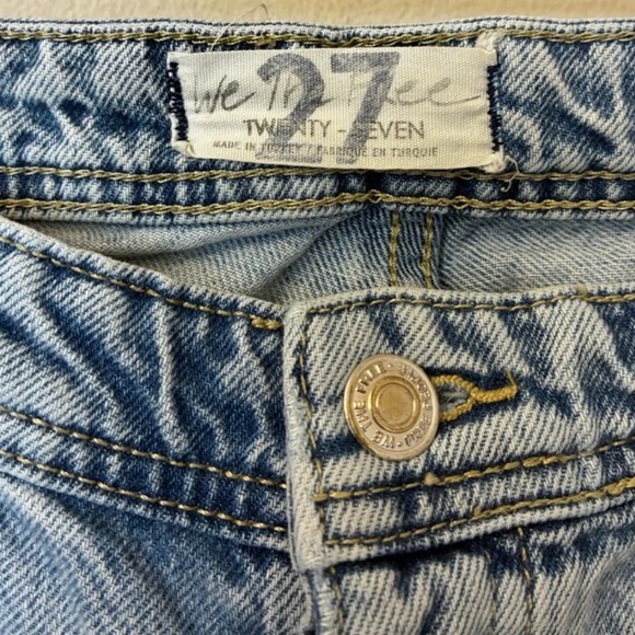 Free People We The Free Shelby Boyfriend Jean, Light Wash | Size 27 - Picture 5 of 10